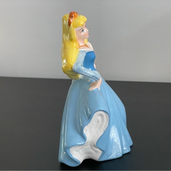 Vintage Disney Sleeping Beauty / Aurora Figurine - Picture 3 of 5